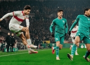 B体育体育直播-包含多特蒙德主力中场遭受伤病困扰，支柱缺阵的词条