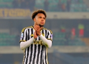 B体育体育亚洲官网-尤文图斯客场逆转，欧冠小组赛争霸无涯的简单介绍