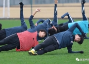 B体育体育官方-球队启程前往海外拉练，备战新赛季