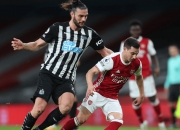 B体育体育视频-包含利兹联客场逆转击败哈德斯菲尔德，英超前四希望再现的词条