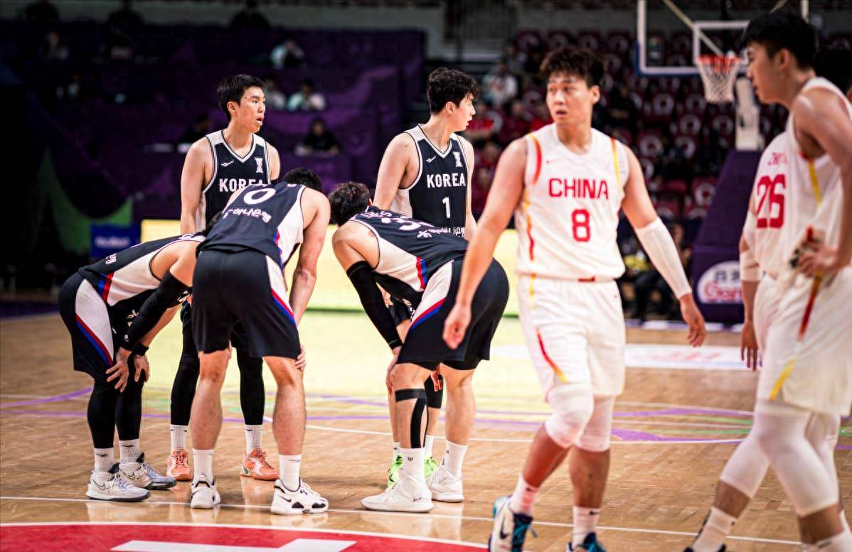 福建队在篮球比赛中取得令人瞩目的胜利 福建队在篮球比赛中取得令人瞩目的胜利