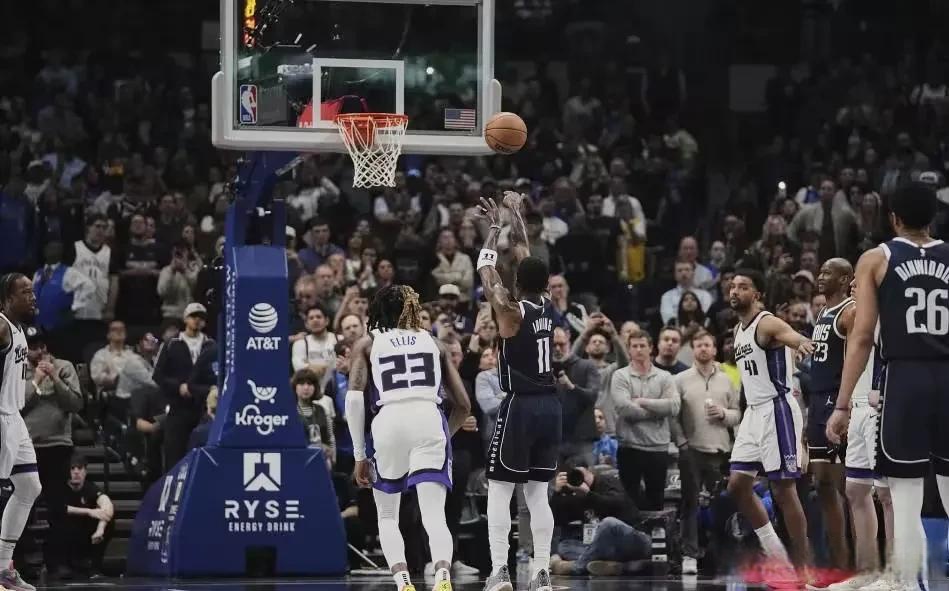 独行侠火力全开,骑士遭遇惨败 独行侠火力全开,骑士遭遇惨败