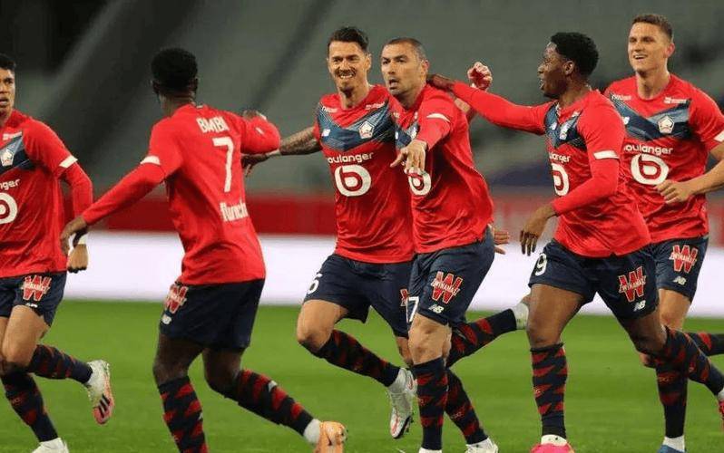 里尔客场战胜雷恩,暂时领跑法甲 里尔客场战胜雷恩,暂时领跑法甲