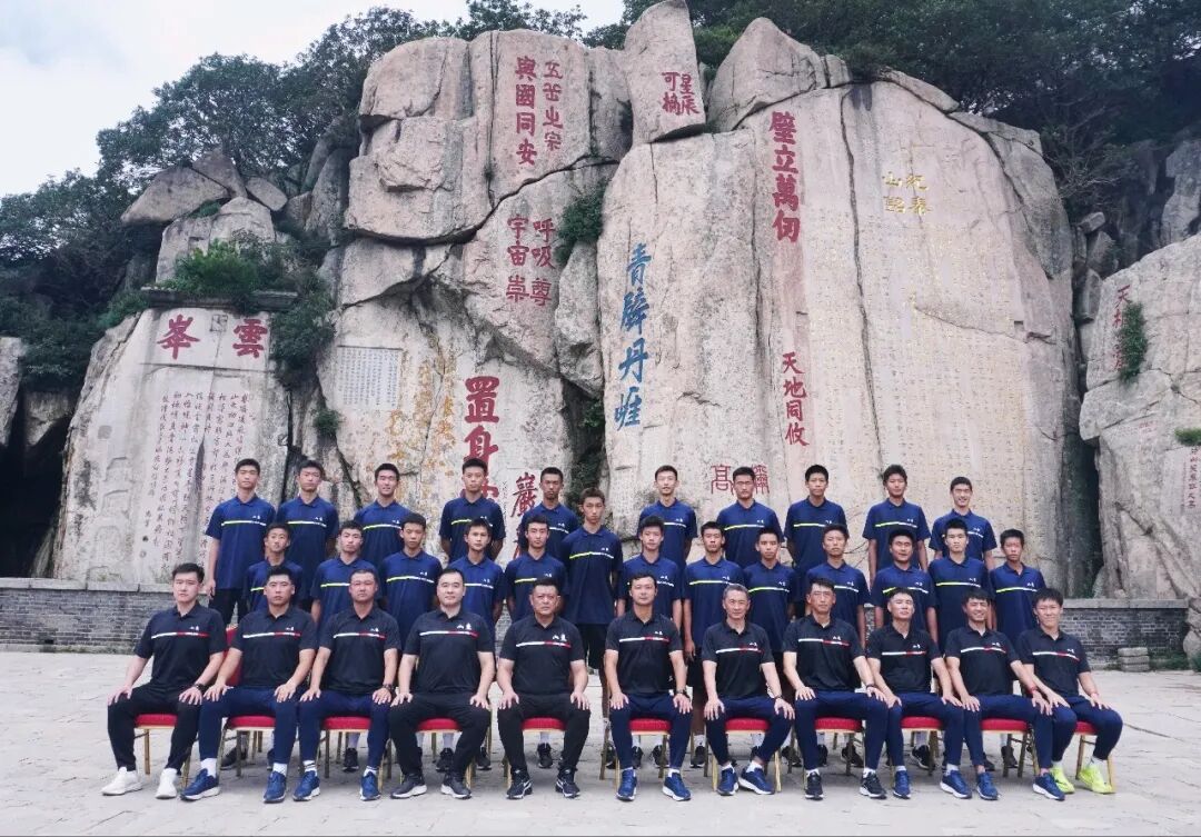 球队精心备战,赛场表现铿锵有力 球队精心备战,赛场表现铿锵有力