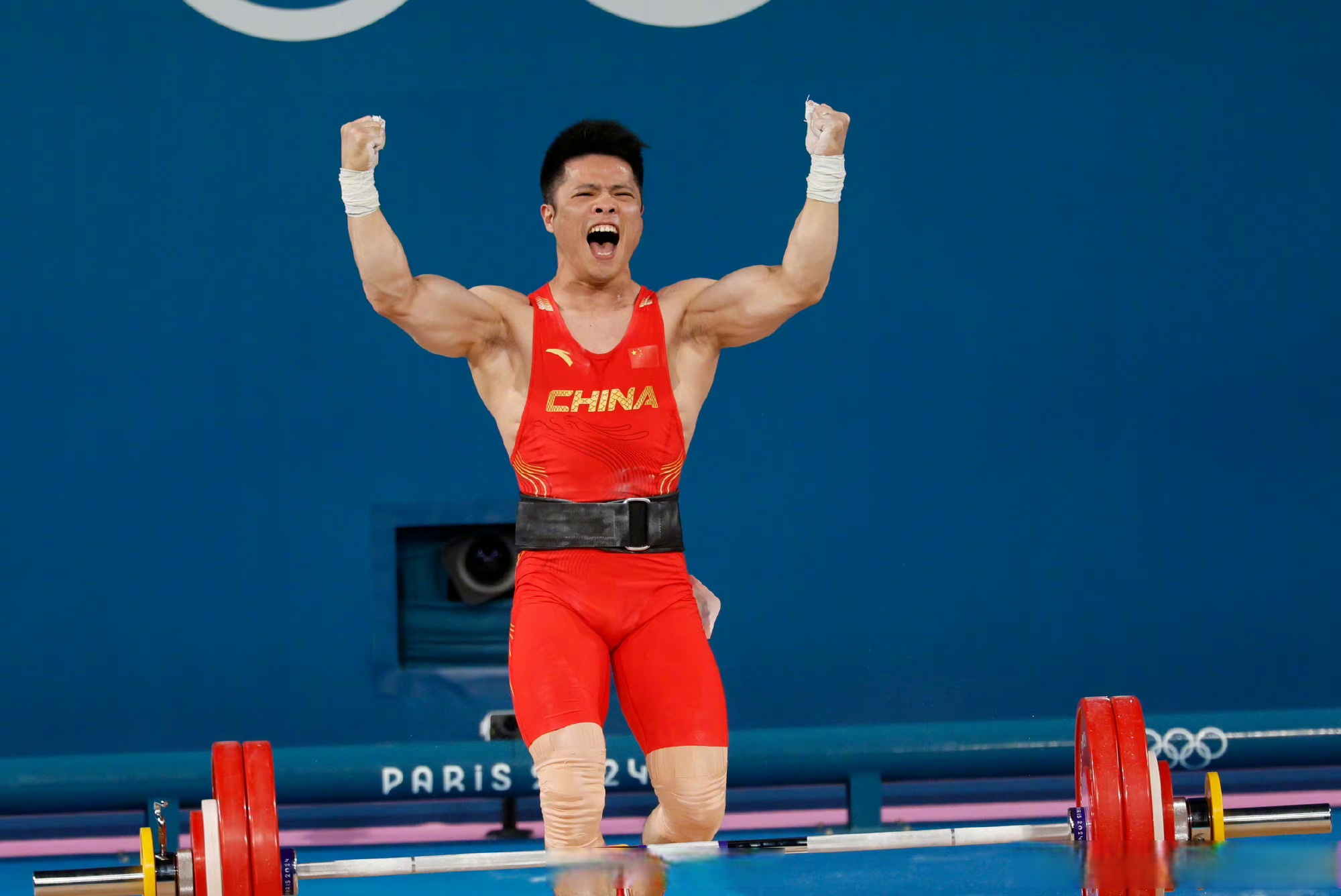 关于火焰燃烧胜利,举重选手铸就辉煌的信息 关于火焰燃烧胜利,举重选手铸就辉煌的信息