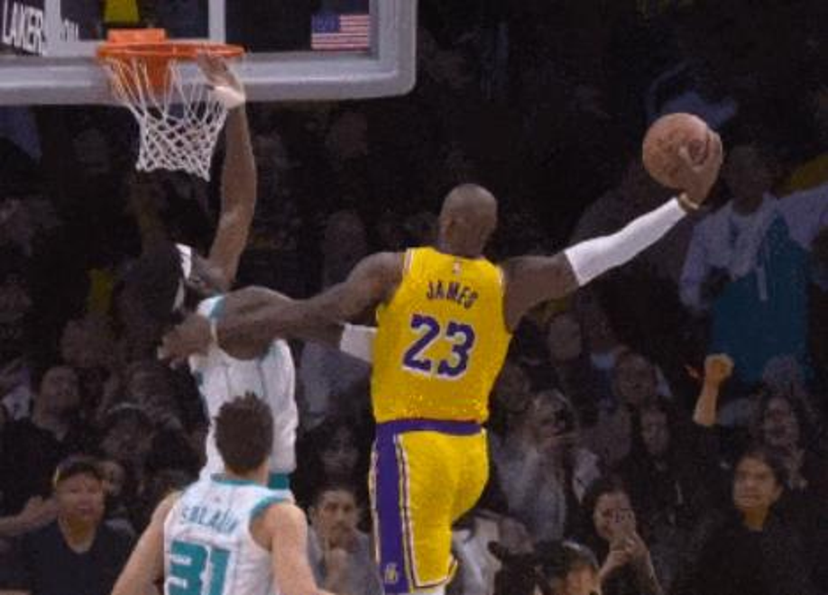 湖人老将霍华德透露:球队团结一心,努力为总冠军奋斗的简单介绍 湖人老将霍华德透露:球队团结一心,努力为总冠军奋斗的简单介绍