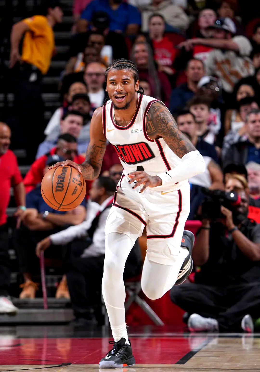 火箭遭遇76人逆转，再遭败绩